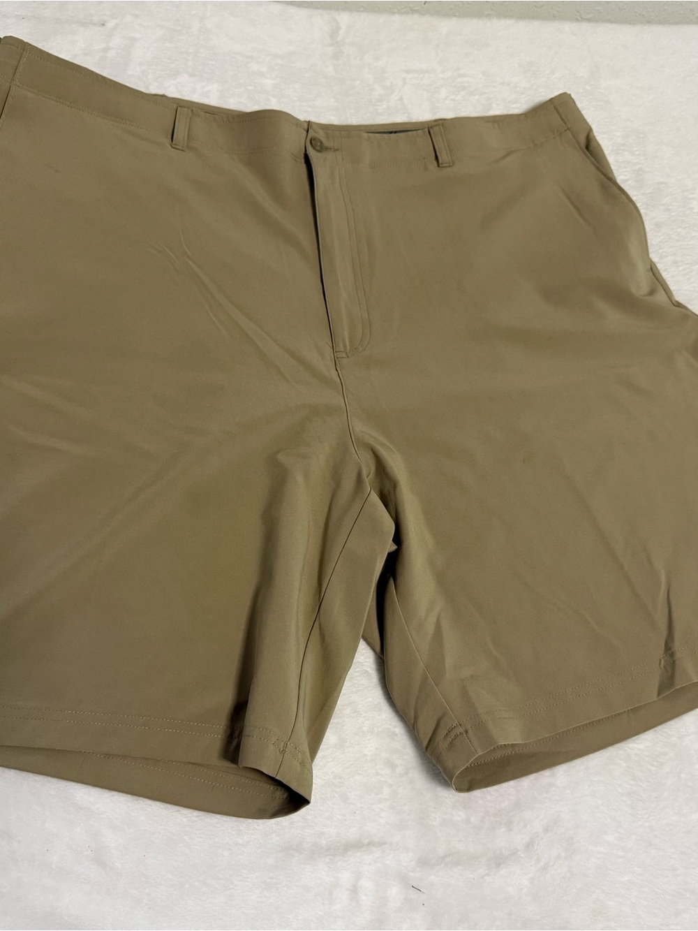 Ben Hogan Men's Tan Flat Front Golf Shorts Size 46 casual